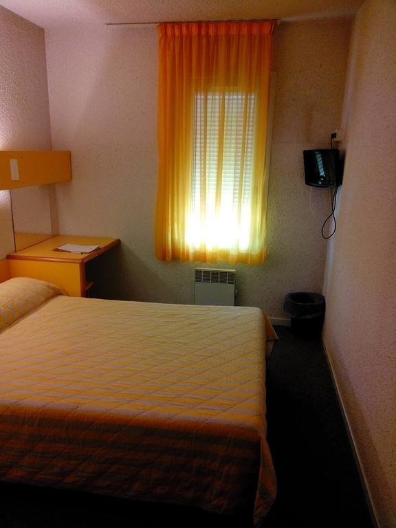 Hostal - Restaurante Asador Esperanza Huesca Phòng bức ảnh