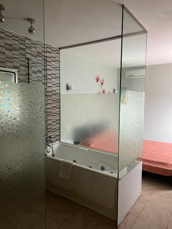 Hostal - Restaurante Asador Esperanza Huesca Ngoại thất bức ảnh