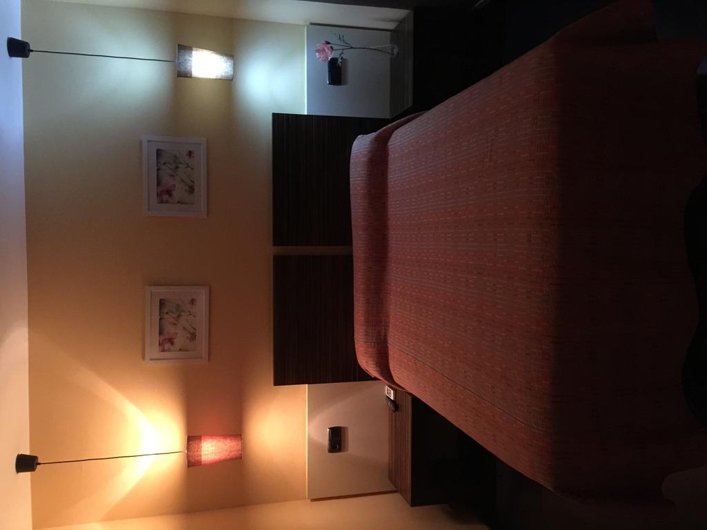 Hostal - Restaurante Asador Esperanza Huesca Ngoại thất bức ảnh